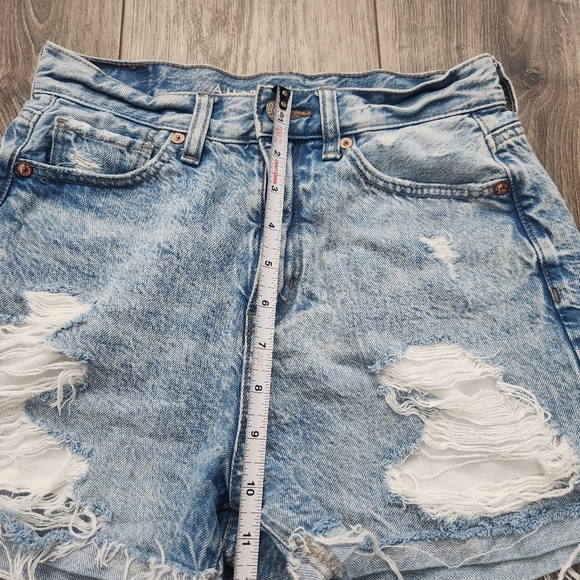American Eagle Distressed Mom Short 0 - Picture 6 of 11